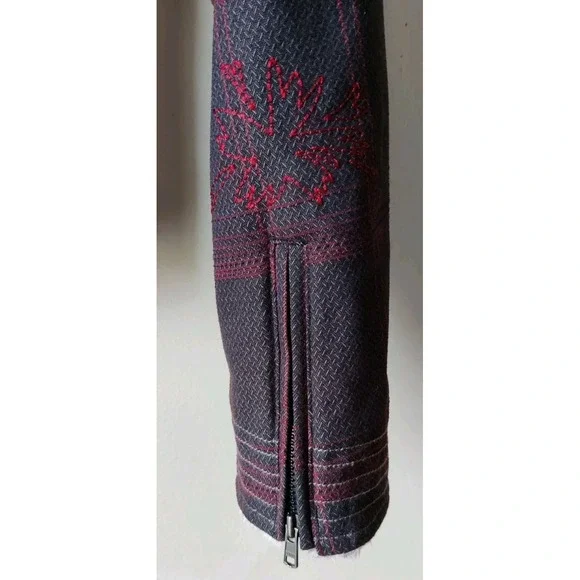 Mountain Hardwear Women's Commotion Retro Motion Black Plaid Lined Jacket Size S - Picture 3 of 5